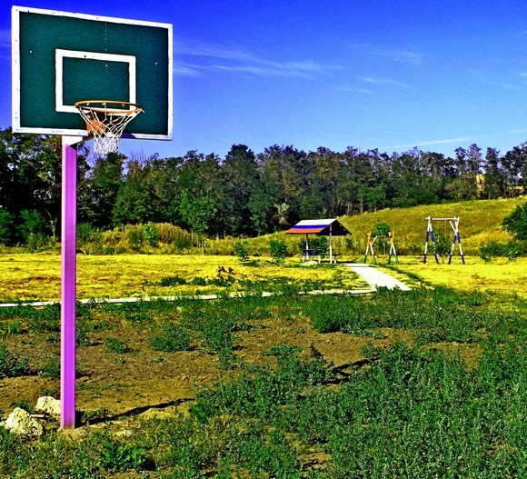 В Ореховой роще строится собственный парк со спортивной площадкой.